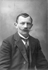 Schwaikofer Thomas, Gründungs-Mitglied.jpg